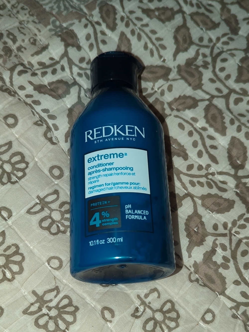 Redken Extreme Conditioner Bottle - Blue